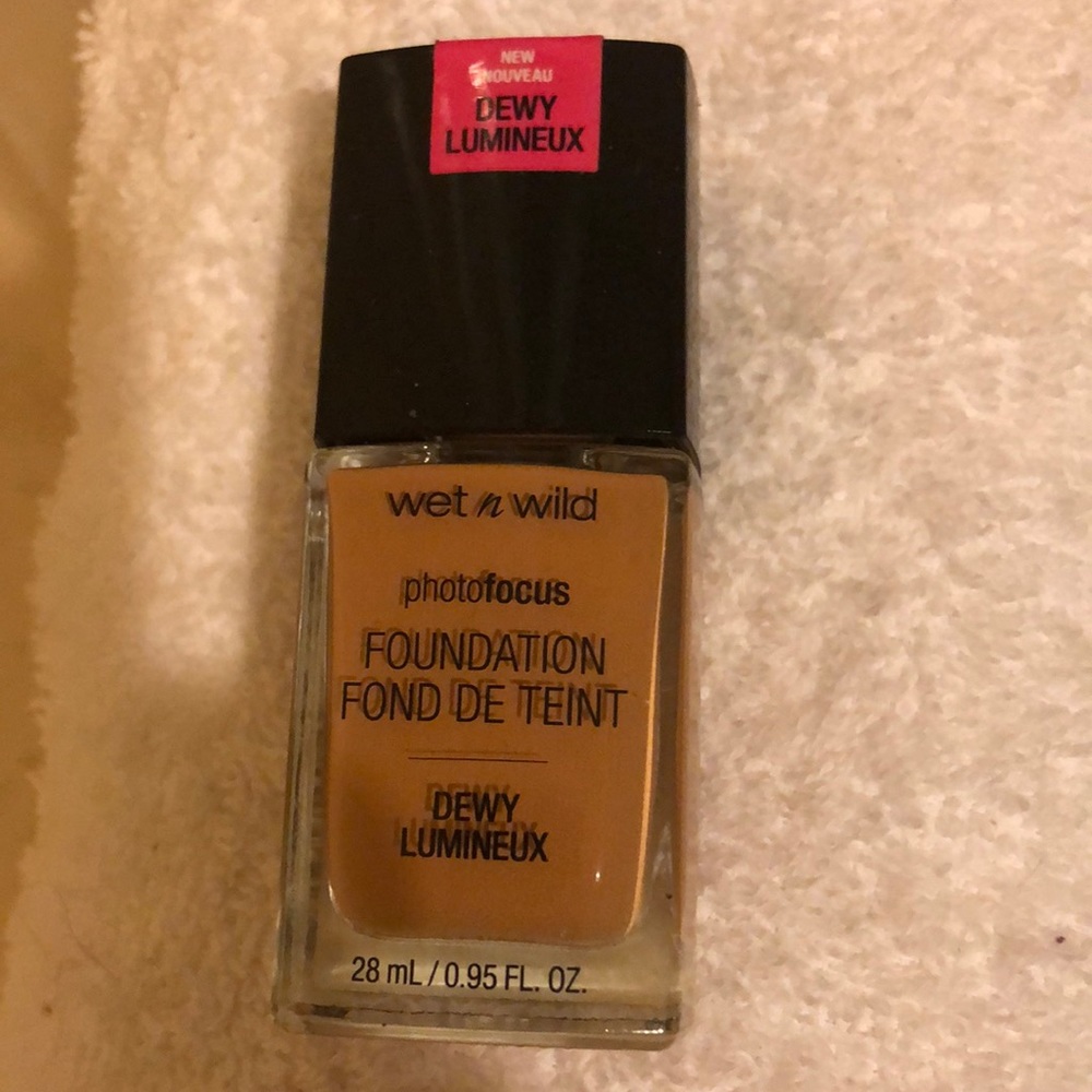 Wet n Wild Foundation